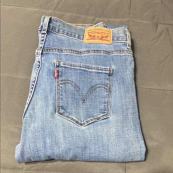 Levi’s classic boot jeans. 28x30 - Picture 1 of 6